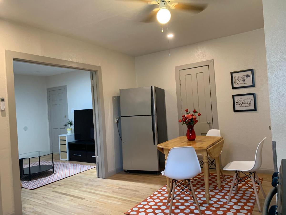 125-#4 Downtown Cozy Upstairs One Bedroom Apt San Antonio Exterior foto