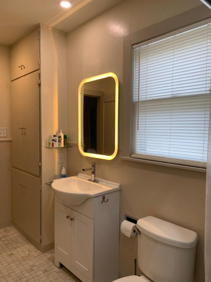 125-#4 Downtown Cozy Upstairs One Bedroom Apt San Antonio Exterior foto